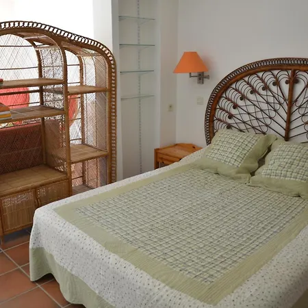 Holiday home Entre Garrigue Et Potager Bio *