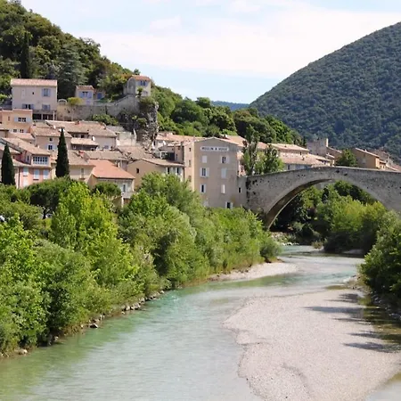 Entre Garrigue Et Potager Bio Holiday home *