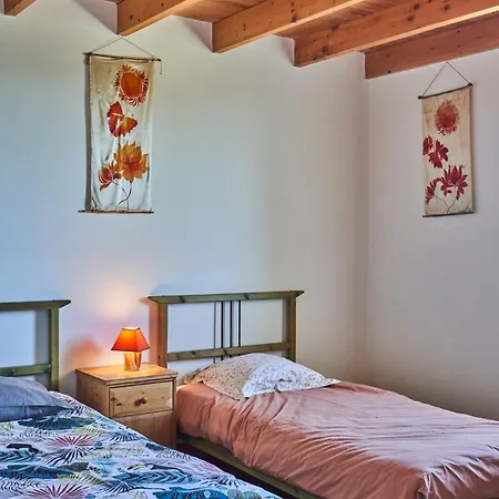 Entre Garrigue Et Potager Bio Holiday home *