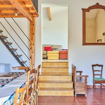 Holiday home Entre Garrigue Et Potager Bio *